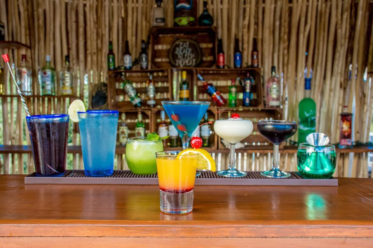 Agavero Hostel Cancún 0*,
